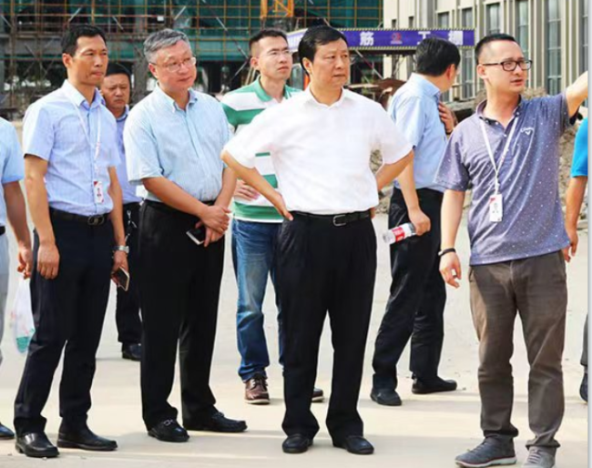 扬州市邗江区委书记张耀武第三次来成人免费看片APP扬州生产中心调研