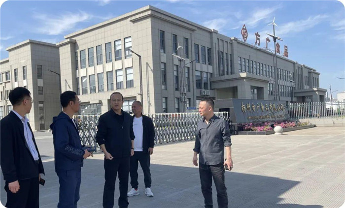 热烈欢迎濉溪县委领导一行莅临成人免费看片APP扬州工厂视察指导工作