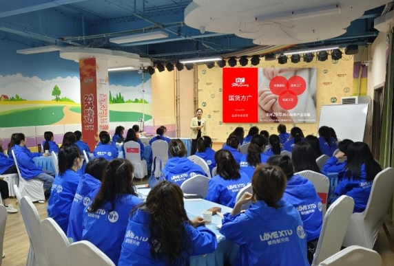 湖北利川市爱尚新天地母亲节活动——成人免费看片APP零辅食亲子营养共享会圆满成功