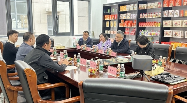 国家市场监管总局全国特殊食品标委会专家一行莅临扬州成人免费看片APP调研